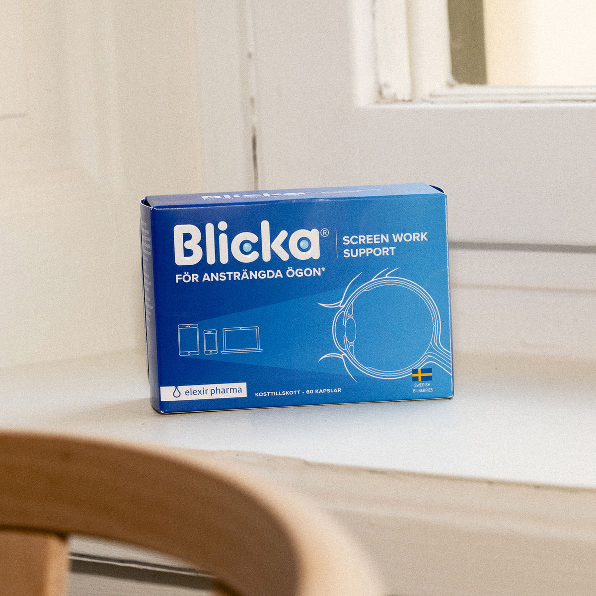 Blicka - Skyddar ögat mot blått ljus card image
