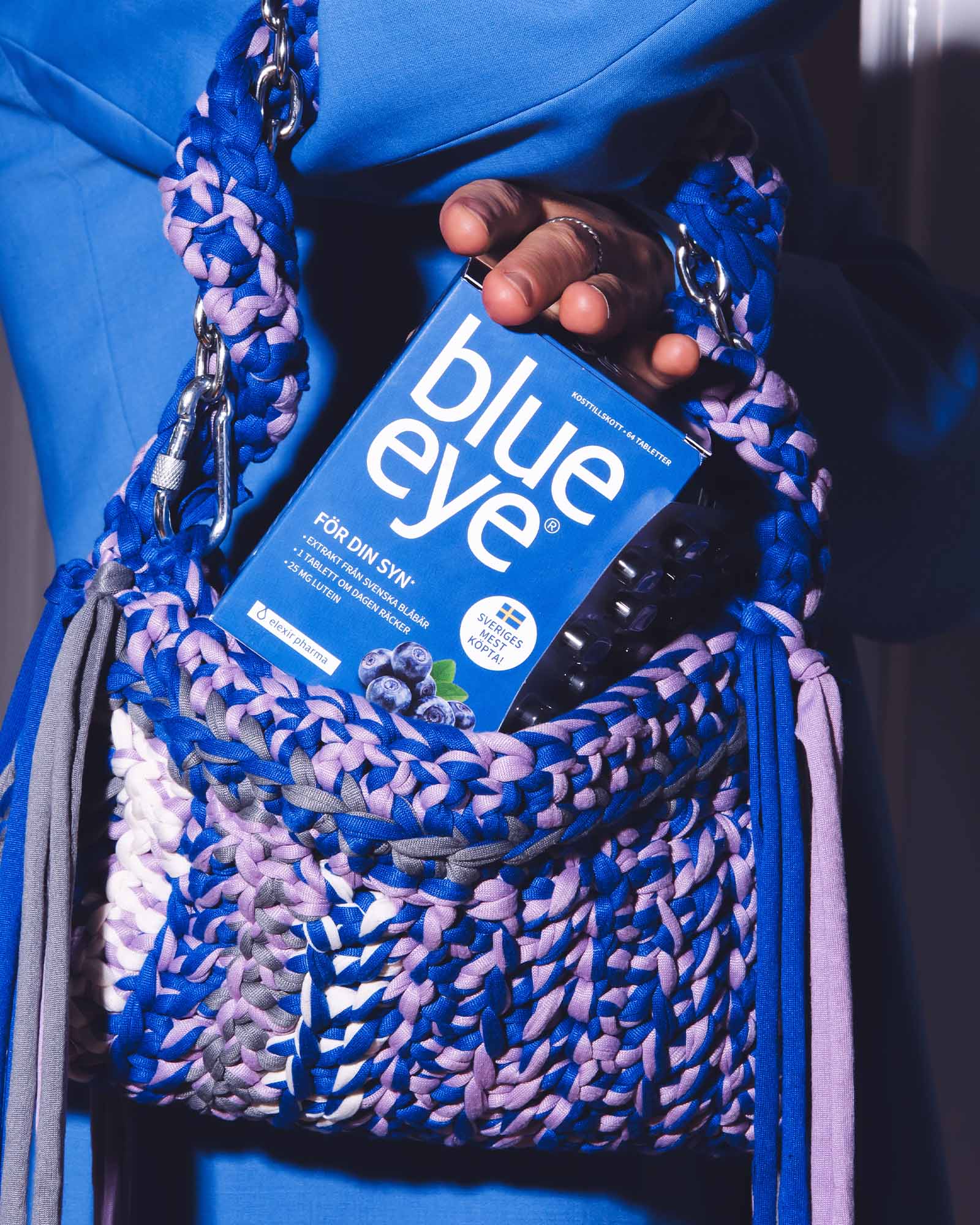 Blue Eye - Allt du behöver veta card image